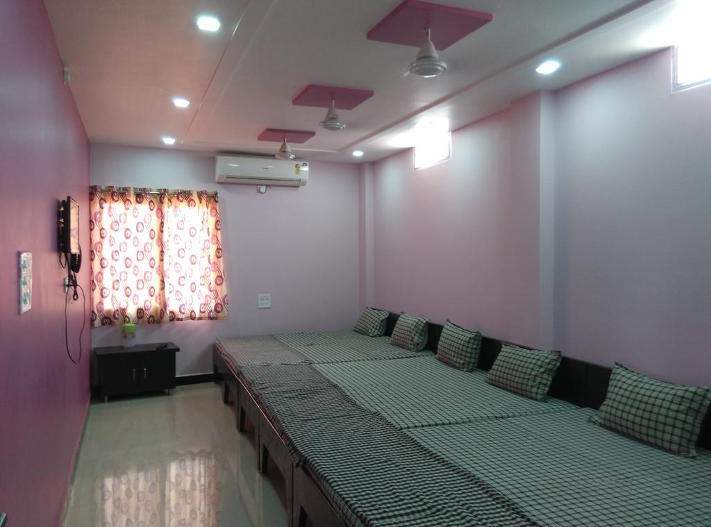 Mansarovar Guest House Ujjain Exterior photo