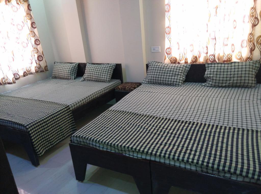 Mansarovar Guest House Ujjain Exterior photo