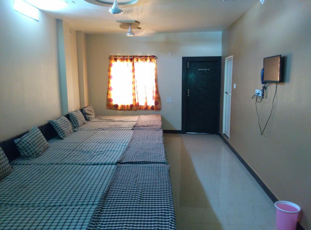 Mansarovar Guest House Ujjain Exterior photo