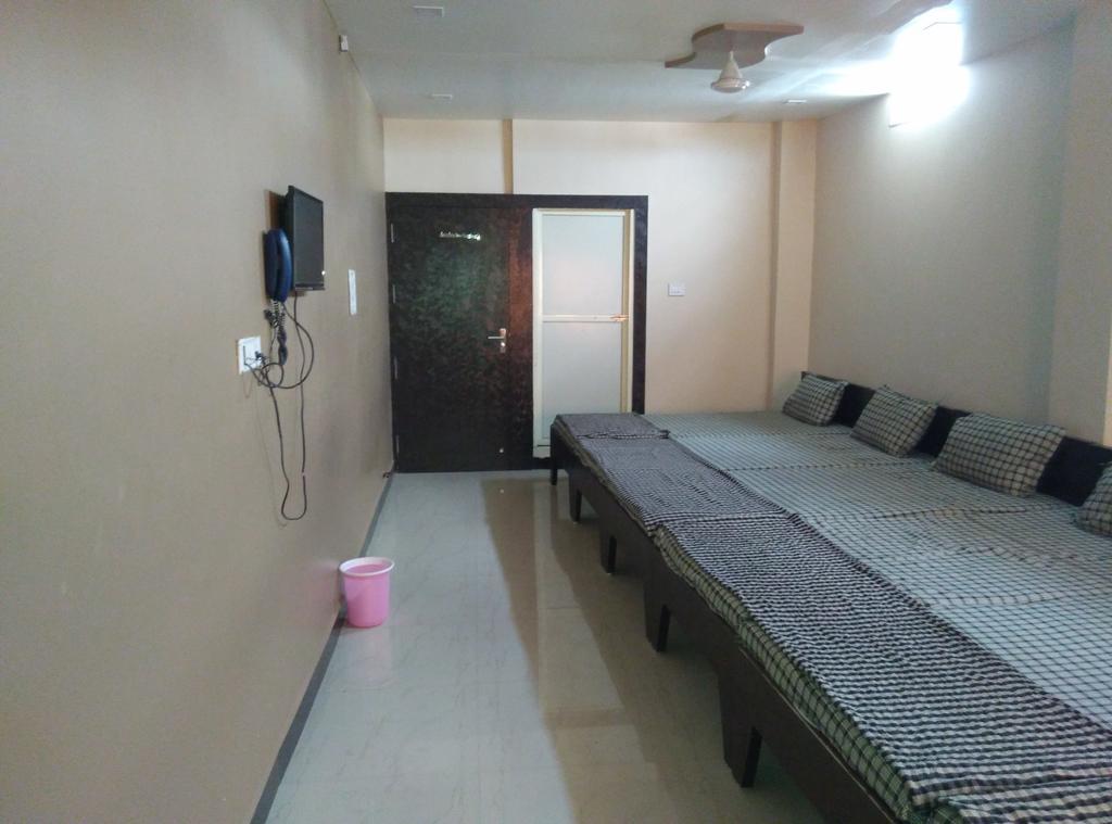 Mansarovar Guest House Ujjain Exterior photo