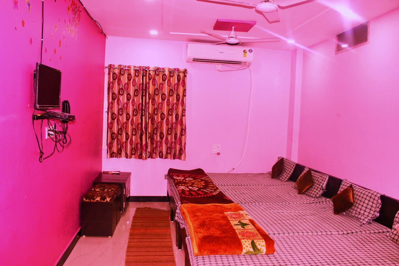 Mansarovar Guest House Ujjain Exterior photo